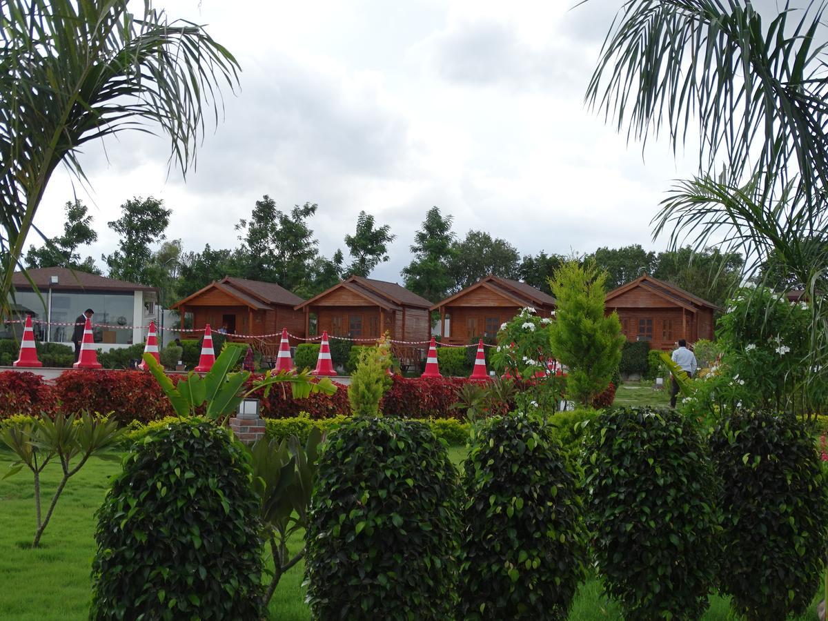 Kanva Star Resorts Nelamangala Luaran gambar